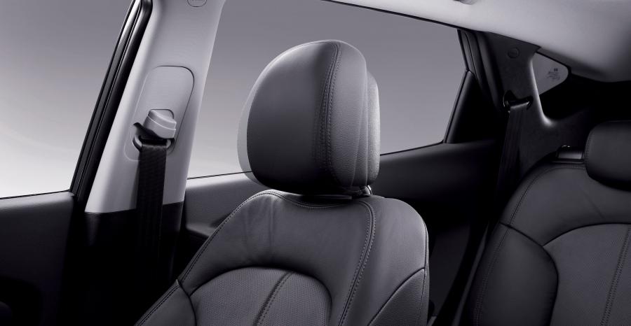  Hyundai ix35 2010 года  (фото 8 из 114)